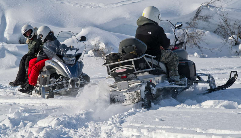 Snowmobiling Medics - militarymedic.com